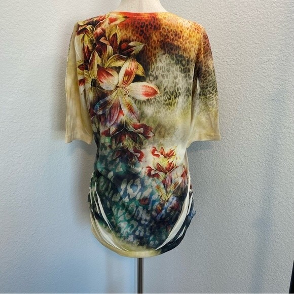 Floral Animal Print Studs Bling Red Blue Unique S Sleeve Top New Directions SZ L - Picture 6 of 9